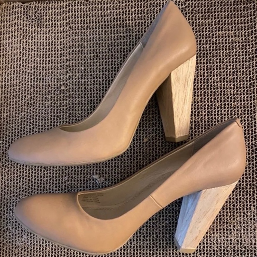 Calvin Klein Garessa Nude Heels